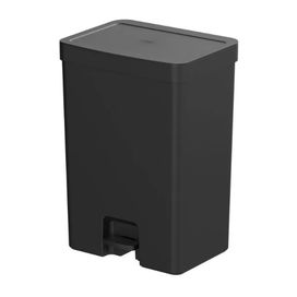 Lixeira de Pedal Trium 30L Preto Fechado Martiplast
