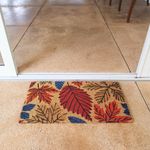 2327911-CAPACHO-FIBRA-DE-COCO-RT-60X33CM-FOLHAS-OUTONO--2-Amoedo