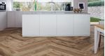 1571876-PORCELANATO-19X117-PEROBA-HD-HARD-EXT-RET-Amoedo3